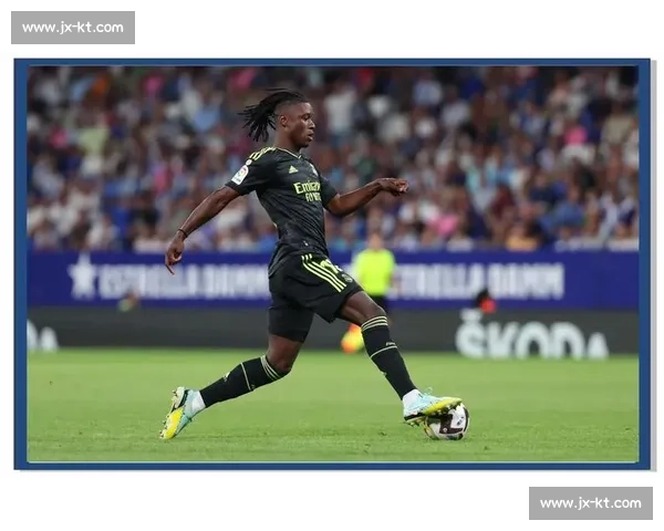 皇马巴萨西甲对决历史回顾 球迷热议经典战役与未来展望